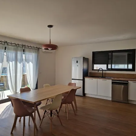 빌라 Maison Climatisee Avec Piscine Sallèles-dʼAude