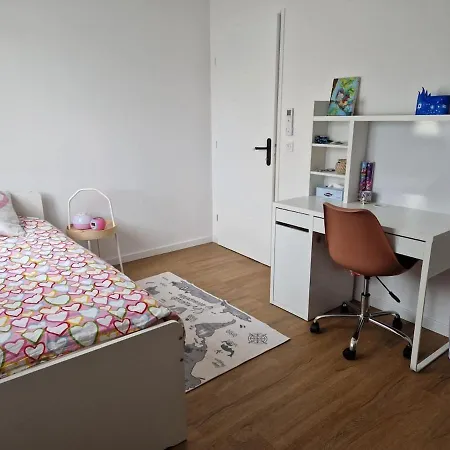 Maison Climatisee Avec Piscine *